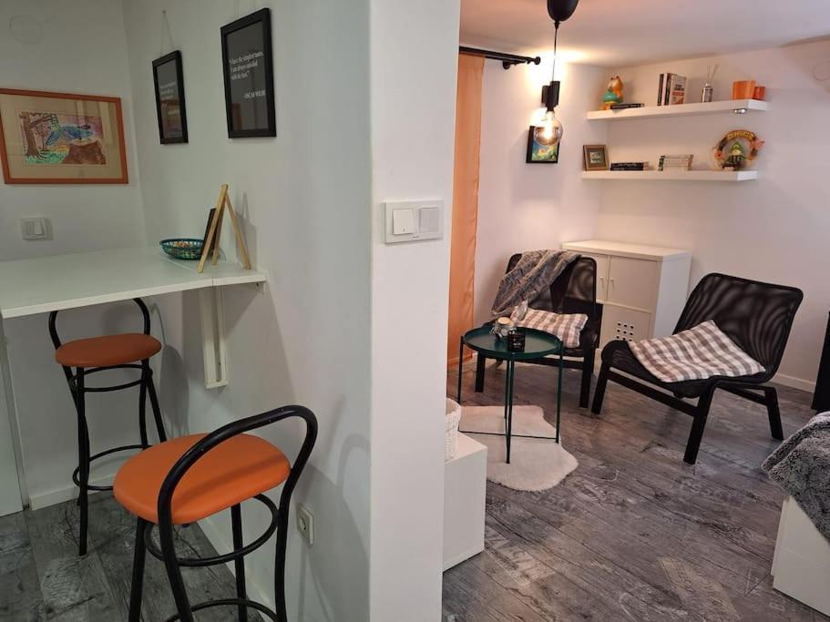 New Studio Apartment Emmy With Free Street Parking Zagreb Eksteriør billede